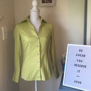 $6 SALE!!! Express stretchy button down shirt